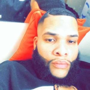 Meet your Posher, Carlos